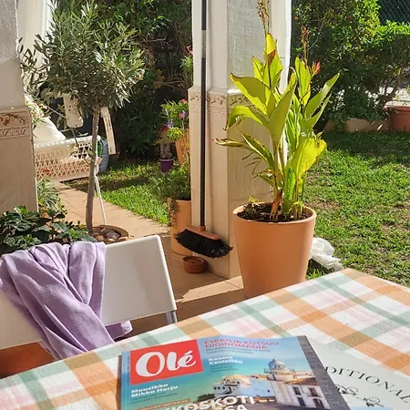Torreblanca 2 Bedrooms With Small Garden And Pool Fuengirola