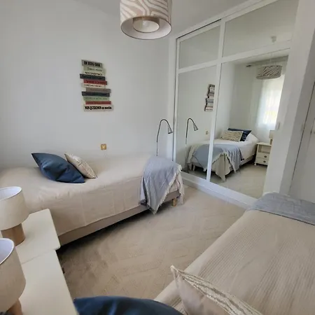 Stella Blanca 2 Bedrooms With Small Garden And Pool 公寓