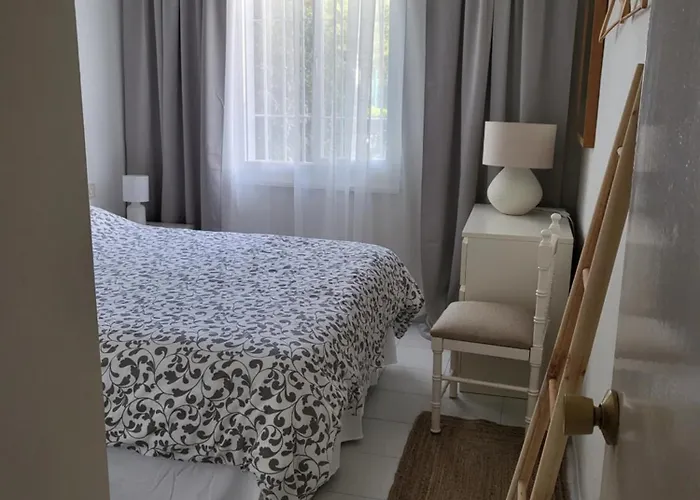 アパート Stella Blanca 2 Bedrooms With Small Garden And Pool